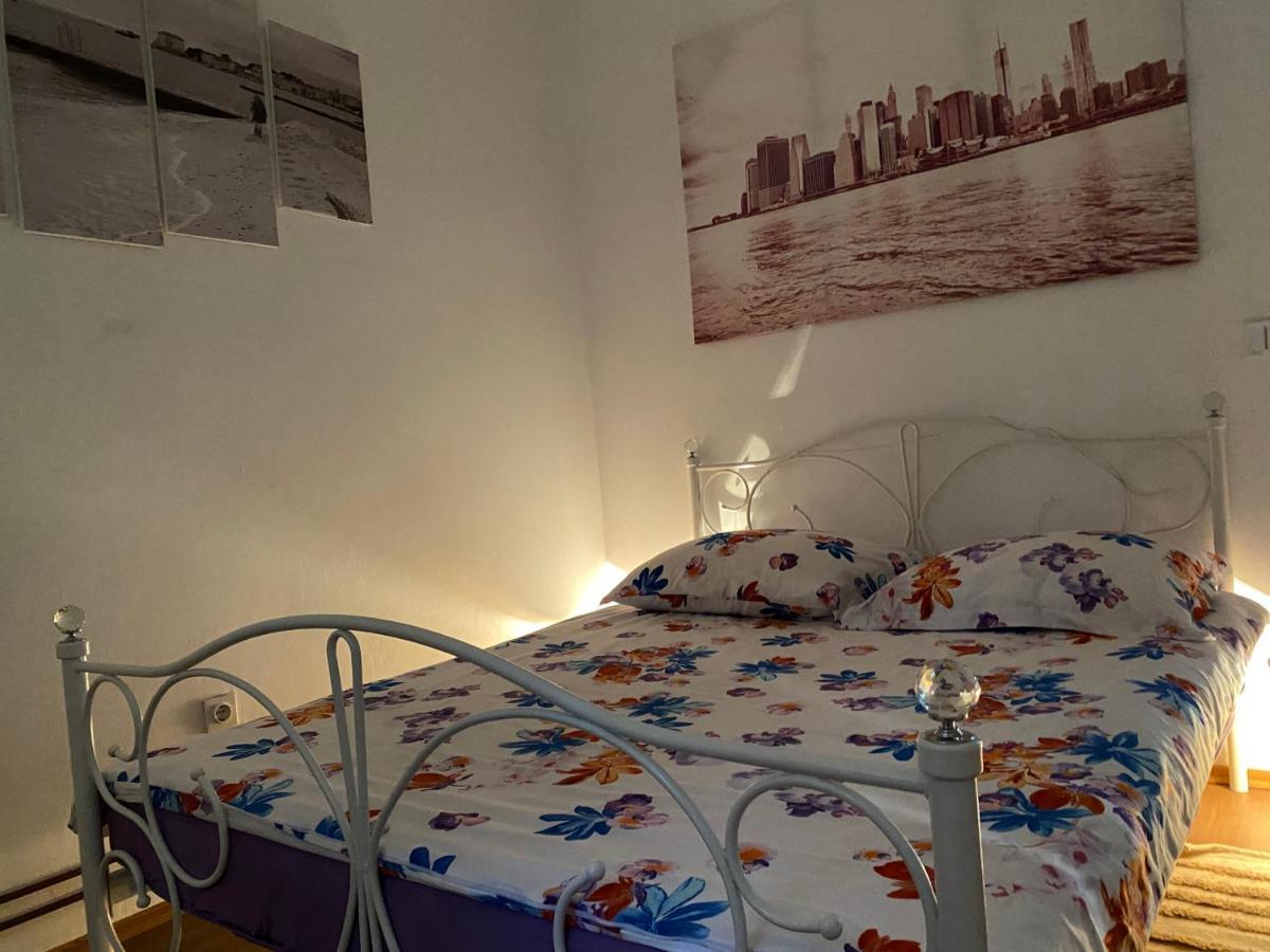 פורץ Apartment Villa Rossa מראה חיצוני תמונה