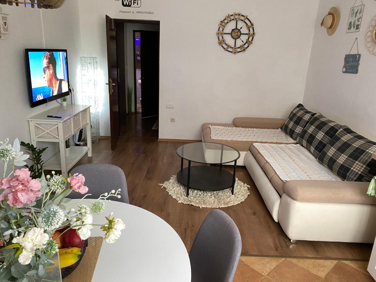 פורץ Apartment Villa Rossa מראה חיצוני תמונה