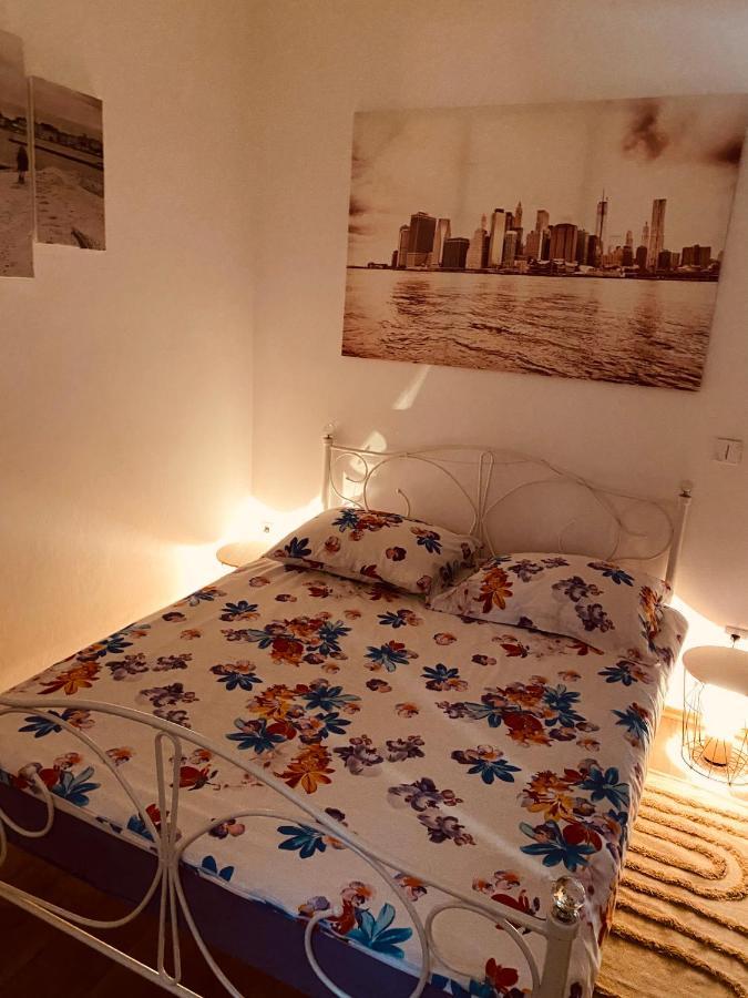 פורץ Apartment Villa Rossa מראה חיצוני תמונה